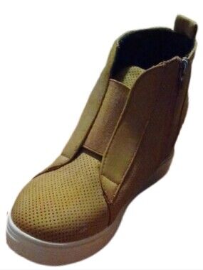-- Casual  Boots in Mustard Women's Size 7